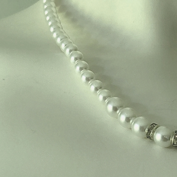 Pearl and Silver Color Crystal Chain Necklace 14" - Picture 2 of 7
